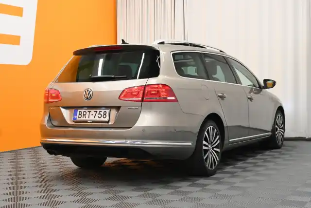 Beige Farmari, Volkswagen Passat – BRT-758