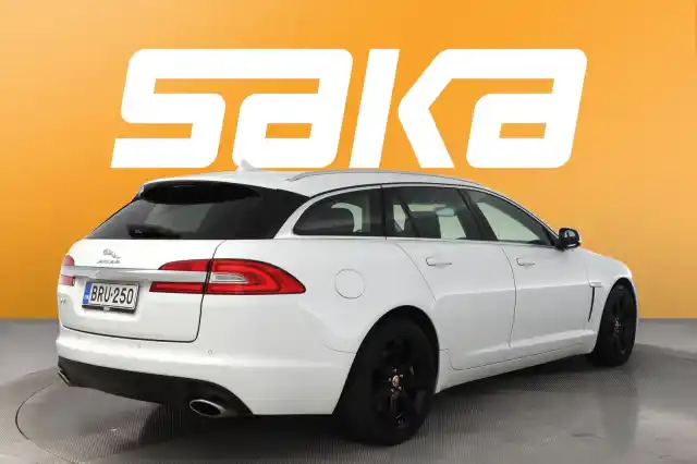 Valkoinen Farmari, Jaguar XF – BRU-250