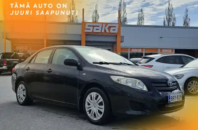 Musta Sedan, Toyota Corolla – BRY-829