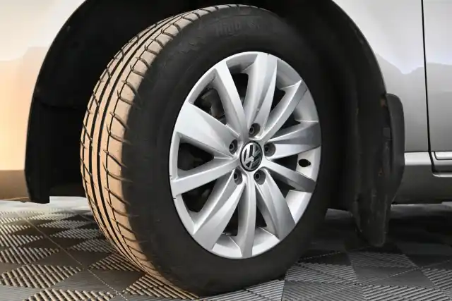 Ruskea (beige) Sedan, Volkswagen Passat – BRZ-319