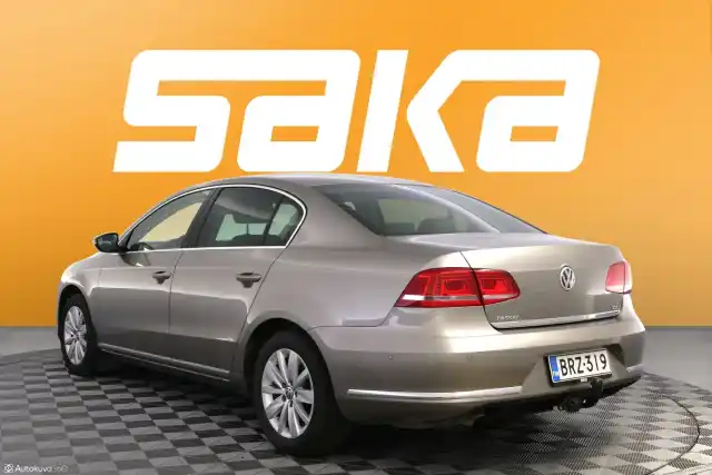 Ruskea (beige) Sedan, Volkswagen Passat – BRZ-319