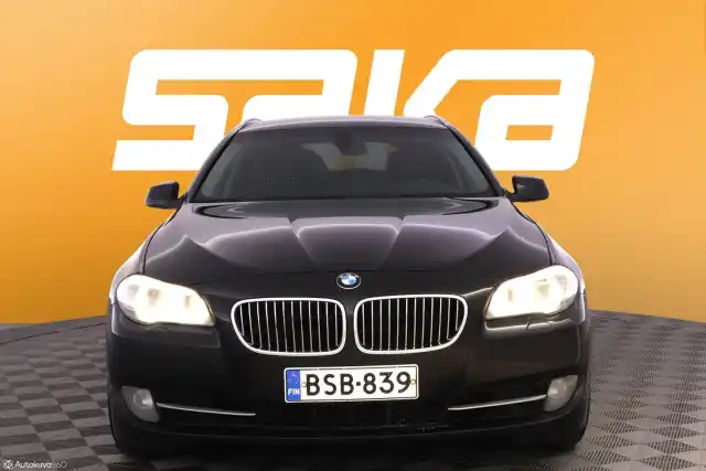 Musta Farmari, BMW 520 – BSB-839