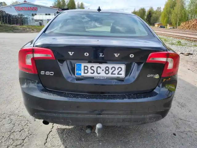 Musta Sedan, Volvo S60 – BSC-822
