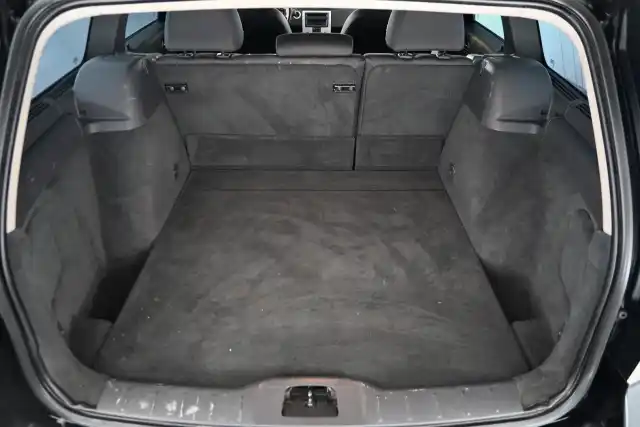 Musta Tila-auto, Volvo V50 – BSK-230