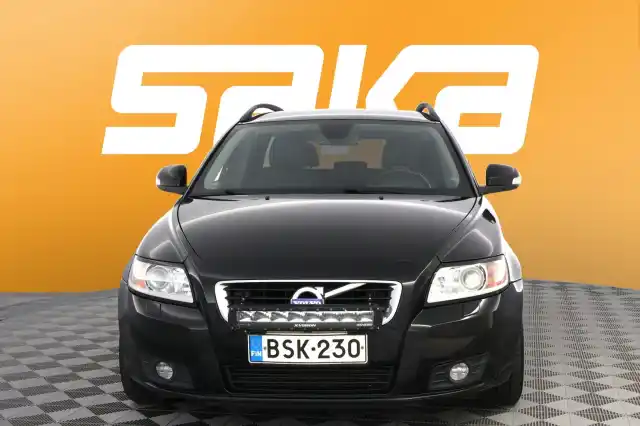 Musta Tila-auto, Volvo V50 – BSK-230