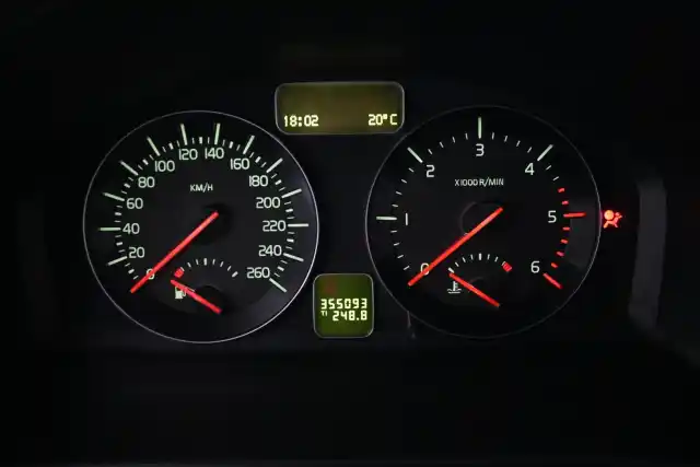 Musta Tila-auto, Volvo V50 – BSK-230