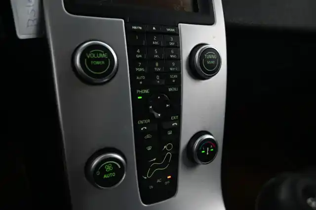 Musta Tila-auto, Volvo V50 – BSK-230