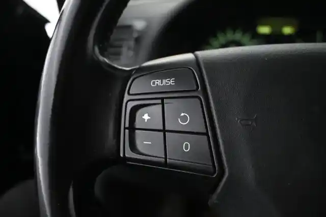 Musta Tila-auto, Volvo V50 – BSK-230