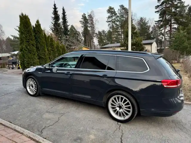Harmaa Farmari, Volkswagen Passat – BSL-722