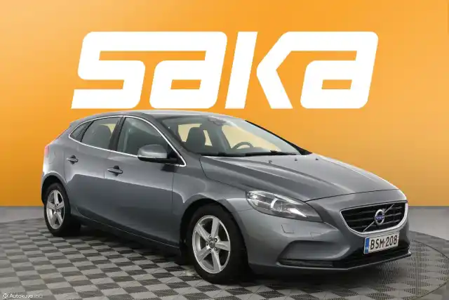 Harmaa Viistoperä, Volvo V40 – BSM-208