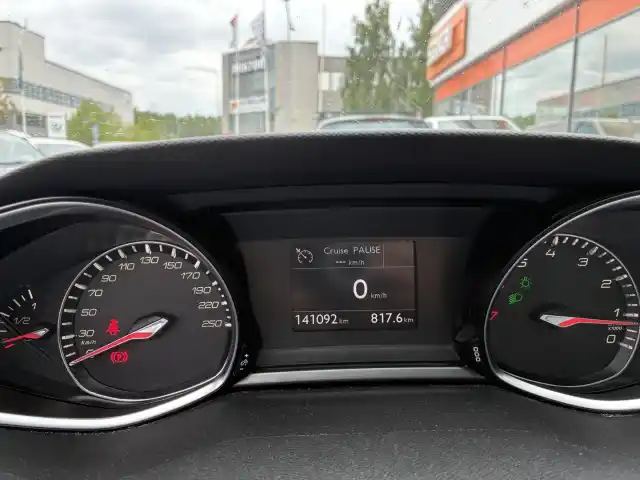 Sininen Viistoperä, Peugeot 308 – BSM-474