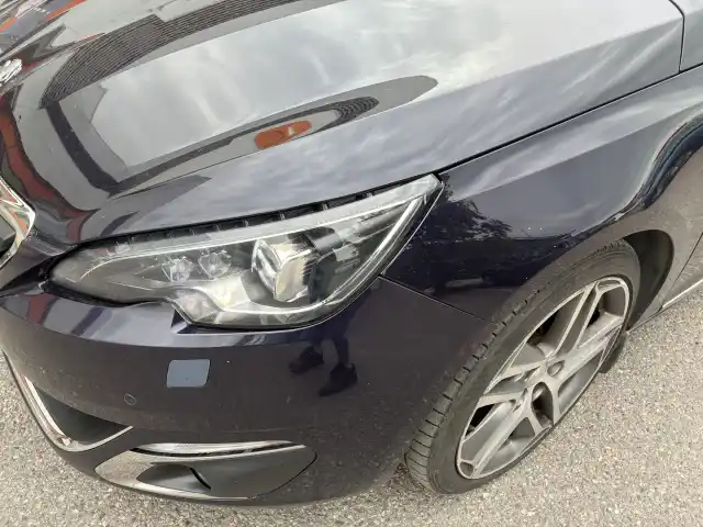 Sininen Viistoperä, Peugeot 308 – BSM-474