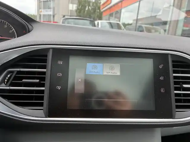 Sininen Viistoperä, Peugeot 308 – BSM-474