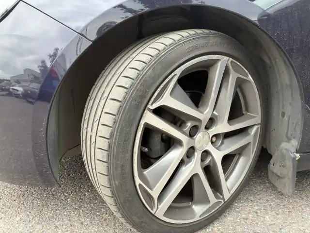 Sininen Viistoperä, Peugeot 308 – BSM-474