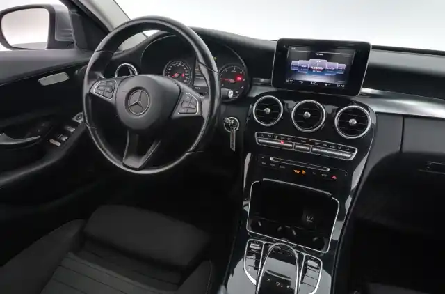 Harmaa Farmari, Mercedes-Benz C – BSN-774