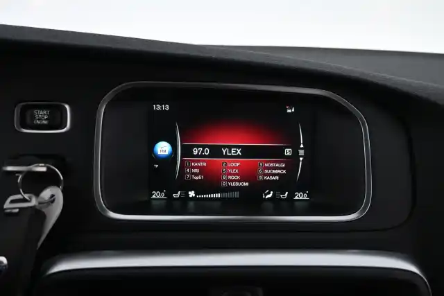 Sininen Viistoperä, Volvo V40 Cross Country – BSS-397