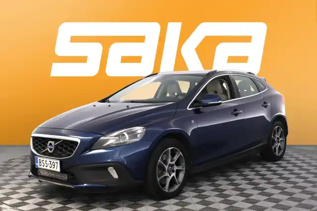 Sininen Viistoperä, Volvo V40 Cross Country – BSS-397