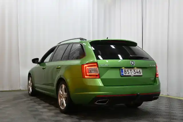 Vihreä Farmari, Skoda Octavia – BST-346