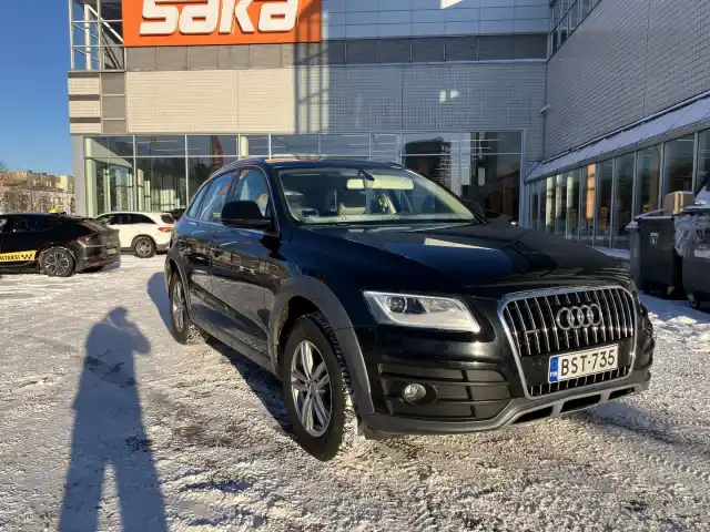 Musta Maastoauto, Audi Q5 – BST-735