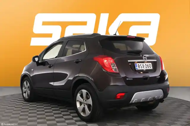 Ruskea Maastoauto, Opel Mokka – BSX-260