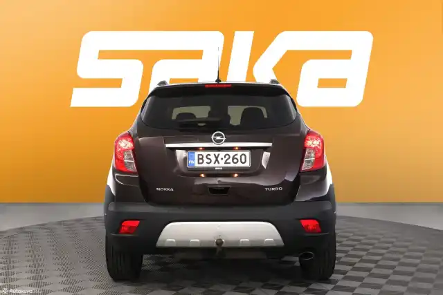 Ruskea Maastoauto, Opel Mokka – BSX-260