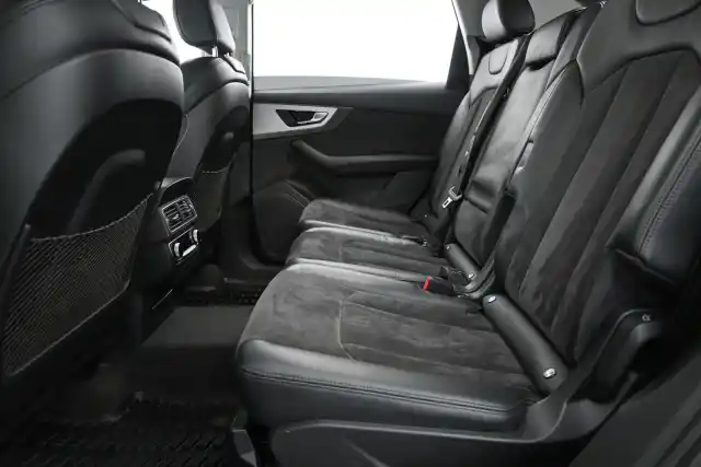 Hopea Maastoauto, Audi Q7 – BSX-495