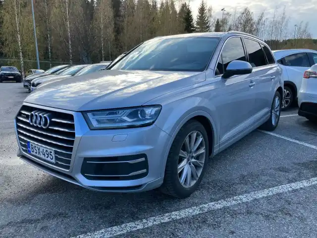Hopea Maastoauto, Audi Q7 – BSX-495