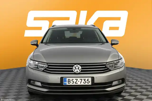 Harmaa Farmari, Volkswagen Passat – BSZ-735