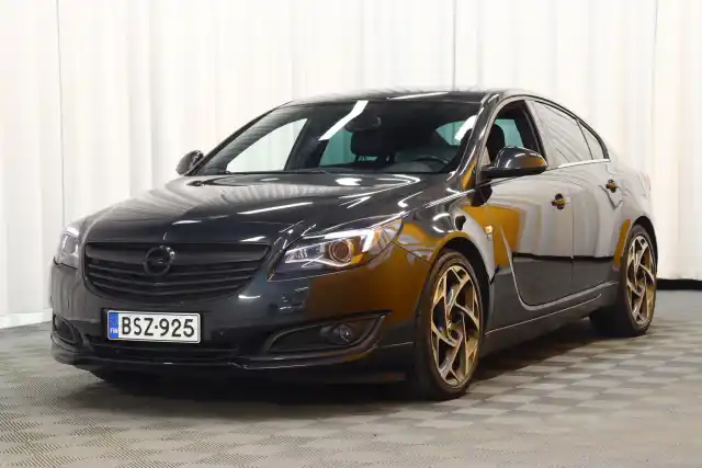 Musta Viistoperä, Opel Insignia – BSZ-925