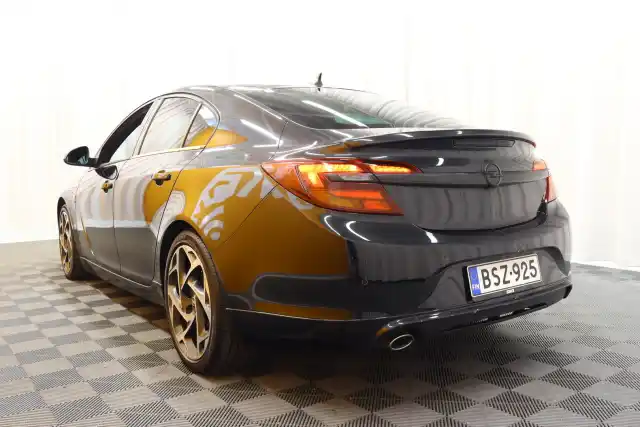 Musta Viistoperä, Opel Insignia – BSZ-925