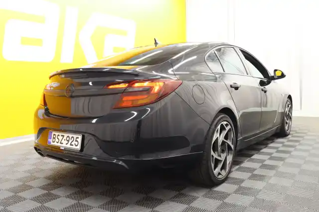 Musta Viistoperä, Opel Insignia – BSZ-925