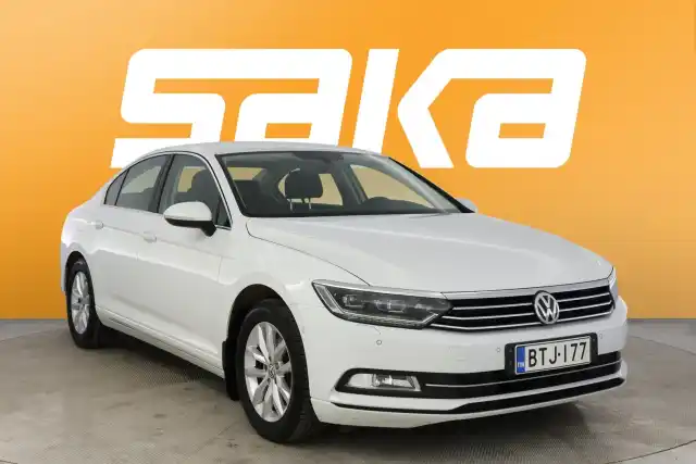 Valkoinen Sedan, Volkswagen Passat – BTJ-177