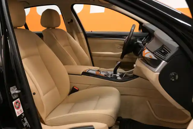 Musta Sedan, BMW 520 – BTJ-250