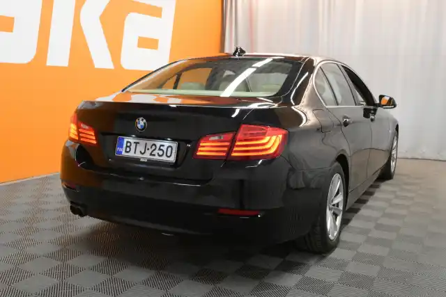 Musta Sedan, BMW 520 – BTJ-250