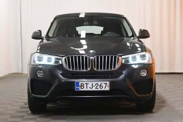 Harmaa Maastoauto, BMW X4 – BTJ-267