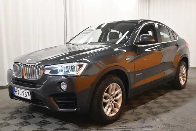 Harmaa Maastoauto, BMW X4 – BTJ-267