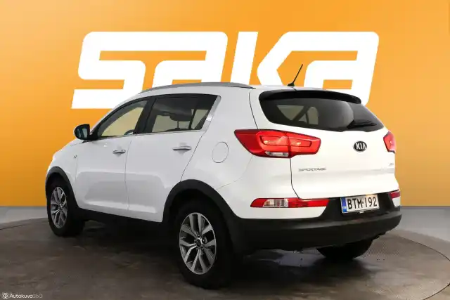 Valkoinen Maastoauto, Kia Sportage – BTM-192