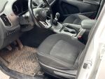 Valkoinen Maastoauto, Kia Sportage – BTM-192, kuva 8