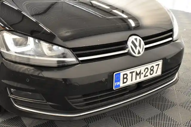 Musta Farmari, Volkswagen Golf – BTM-287