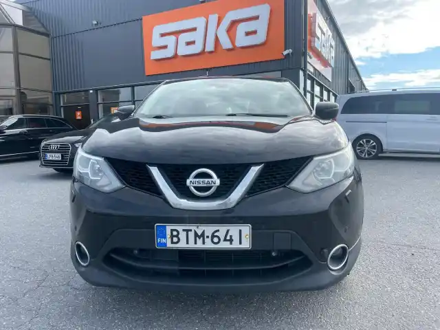 Musta Maastoauto, Nissan Qashqai – BTM-641