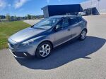 Harmaa Viistoperä, Volvo V40 Cross Country – BTM-714, kuva 1