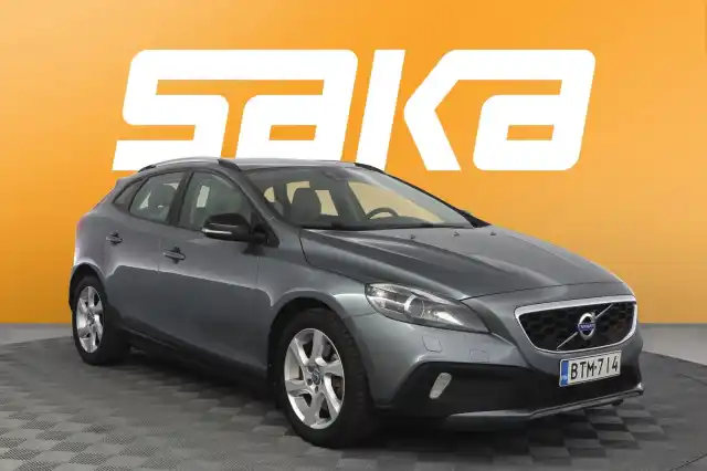 Harmaa Viistoperä, Volvo V40 Cross Country – BTM-714