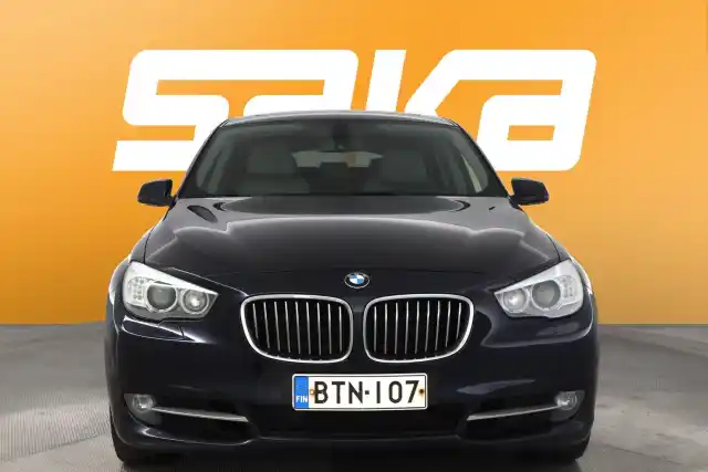 Sininen Sedan, BMW 530 GRAN TURISMO – BTN-107