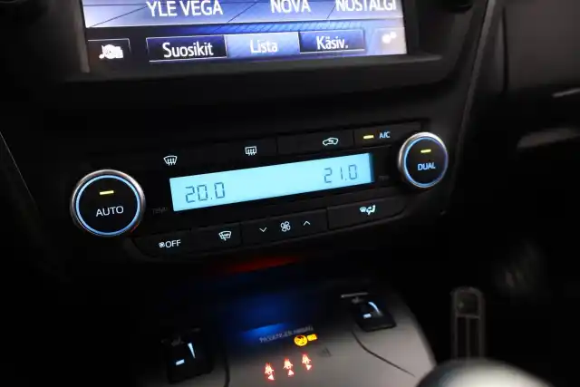 Beige Farmari, Toyota Avensis – BTP-338