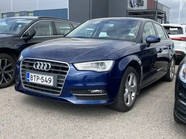 Sininen Viistoperä, Audi A3 – BTP-549