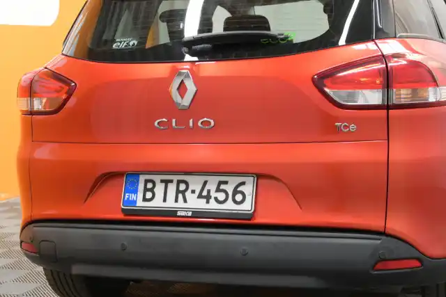 Punainen Farmari, Renault Clio – BTR-456