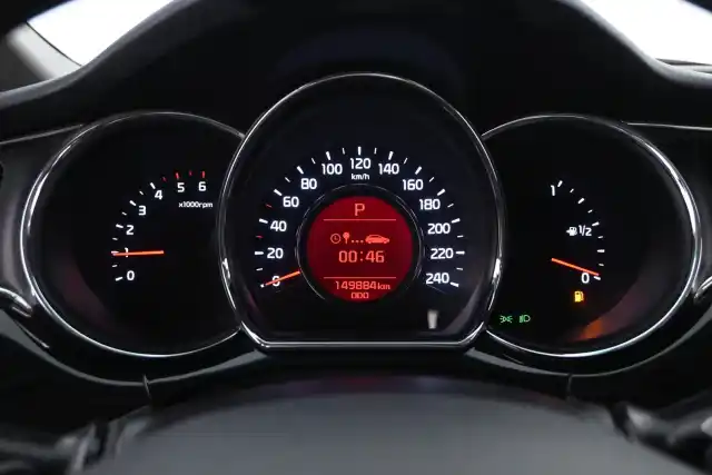 Valkoinen Viistoperä, Kia cee'd – BTS-379
