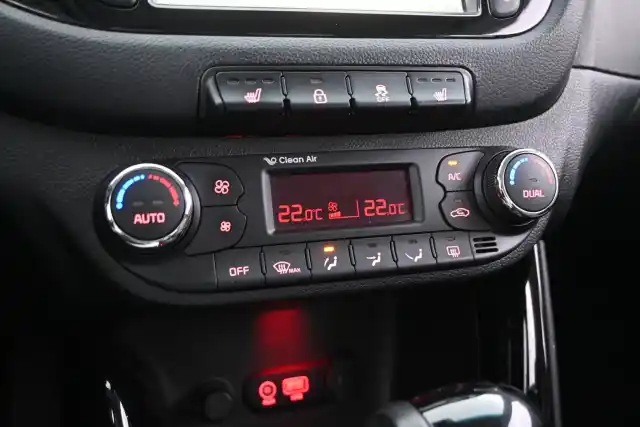 Valkoinen Viistoperä, Kia cee'd – BTS-379