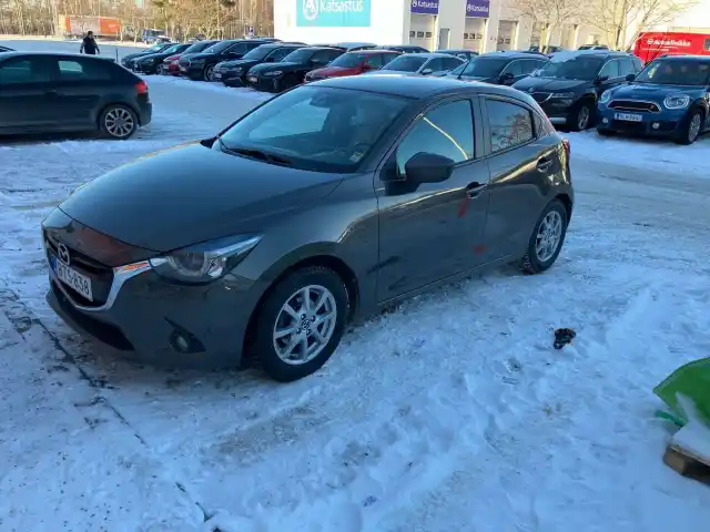 Harmaa Viistoperä, Mazda 2 – BTS-838