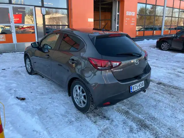 Harmaa Viistoperä, Mazda 2 – BTS-838